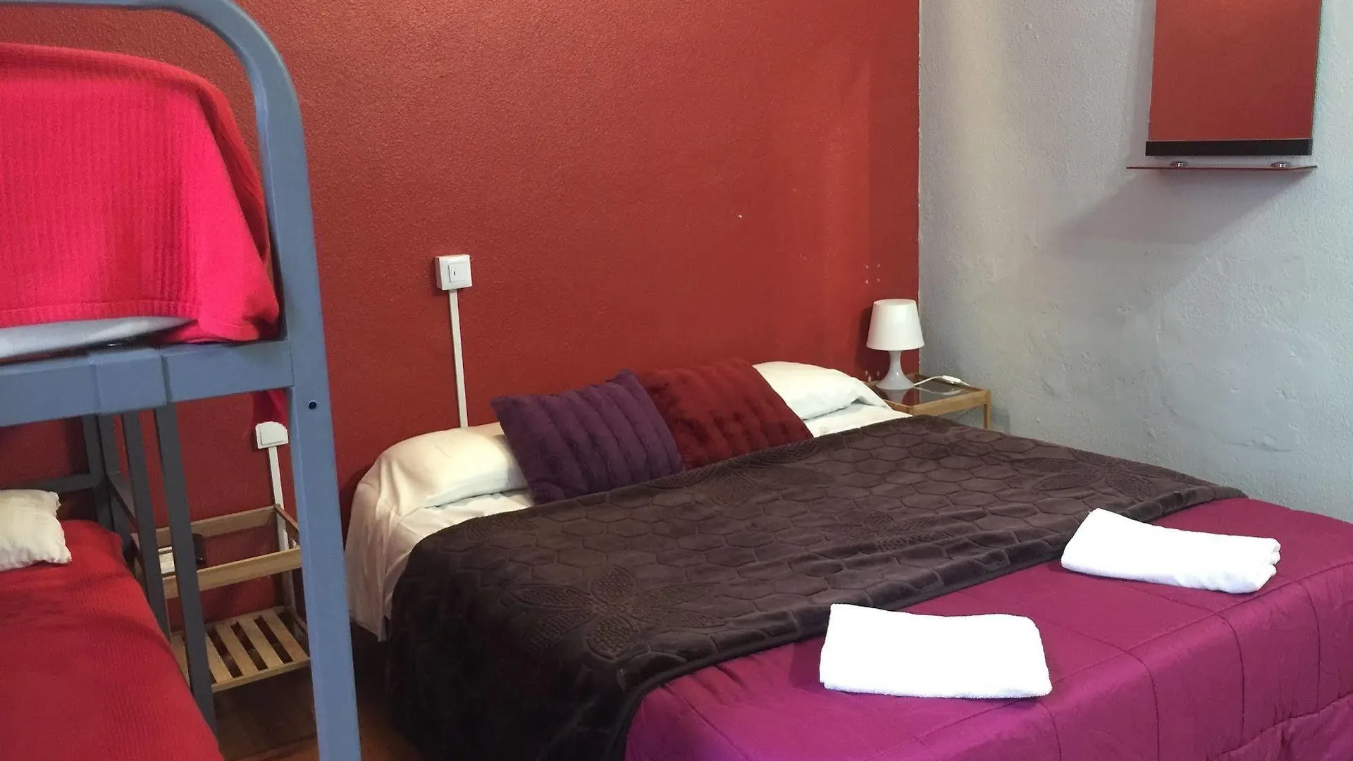 Break Bcn - Hostal & Coffeebar Barcelona